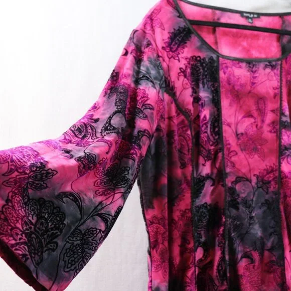 SAMI & JO Boho Burnout Tunic Top Plus Size 3X Pink Black Bell Sleeve Blouse - Picture 4 of 13